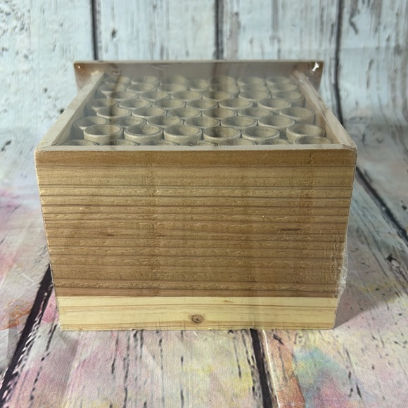 Bee / Bug Hotel - Picture 4 of 5